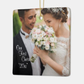 Ons eerste kerstfotojaar Personaliseert feestdag Keramisch Ornament (Links)