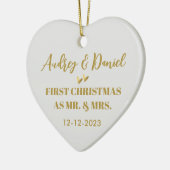 Ons eerste kerstgehuwd cadeauscript met cadeaus keramisch ornament (Links)