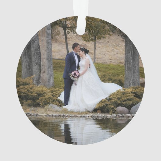 Ons eerste kersthuwelijk 2 foto modern ornament (achterkant)