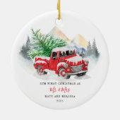 Ons eerste kersthuwelijk als Mr & Mrs Red Truck Keramisch Ornament (Achterkant)
