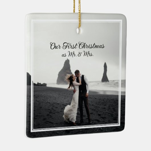 Ons eerste kersthuwelijk keramisch ornament (Rechts)