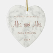 Ons eerste kerstmarmer Roos Gold Lesbian Keramisch Ornament (Rechts)