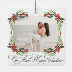 Ons Eerste Kerstmis Getrouwd Foto van Jonggehuwd Keramisch Ornament
