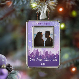 Ons eerste Paarse besneeuwde kerstthema Verzilverd Omlijst Ornament