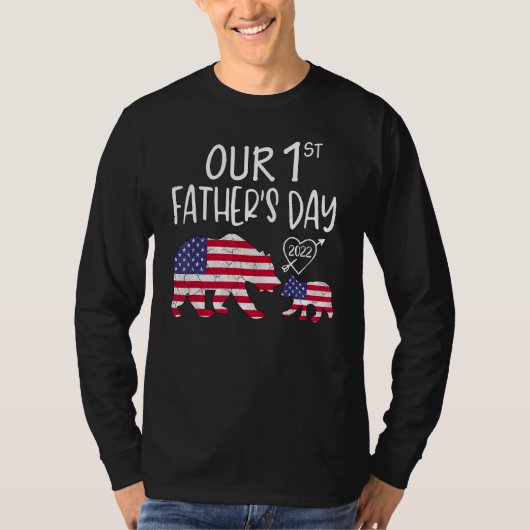 Ons eerste vaderdag Amerikaans Beer voor vaders D T-shirt (Voorkant)