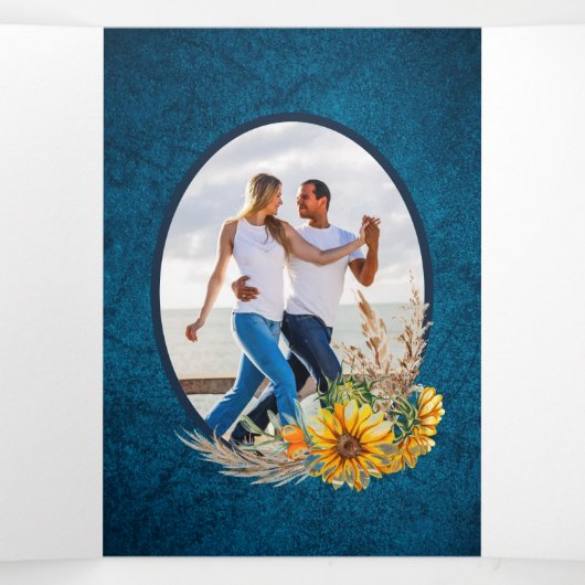 Ons Huwelijk 6 pagina's Zonnebloemen Trouw Uitnodi Drieluik Uitnodiging (Binnenkant midden)