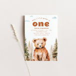 Ons kleine Beer is een 1e verjaardagsuitnodiging Kaart<br><div class="desc">Maak je klaar voor een dag vol plezier, gelach en spannende verrassingen! Nodig gasten uit voor een kinderverjaardagsfeestje met deze unieke en gelukkige uitnodiging. Markeer belangrijke feestdetails en activiteiten, eten, thema en RSVP en contactgegevens. Achtergrondkleur en lettertype kunnen worden bewerkt. Matching Thank You Gift Label: https://www.zazzle.com/custom_thank_you_tag_with_bear-256473625025645964 Matching Welcome Poster: https://www.zazzle.com/our_little_bear_is_one_1st_birthday_welcome_sign-256665492132367168...</div>