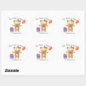 Ons kleine Beer wordt een verjaardag van kinderen Ronde Sticker (Vel)