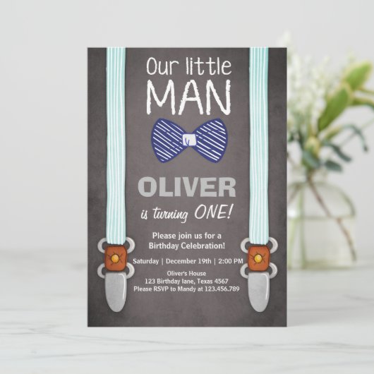 Ons kleine Man Verjaardag Uitnodiging Jongen Bow S (Staand voorkant)