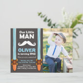 Ons 'Little Man Birthday Invitation Boy Bow Stropd Kaart (Staand voorkant)