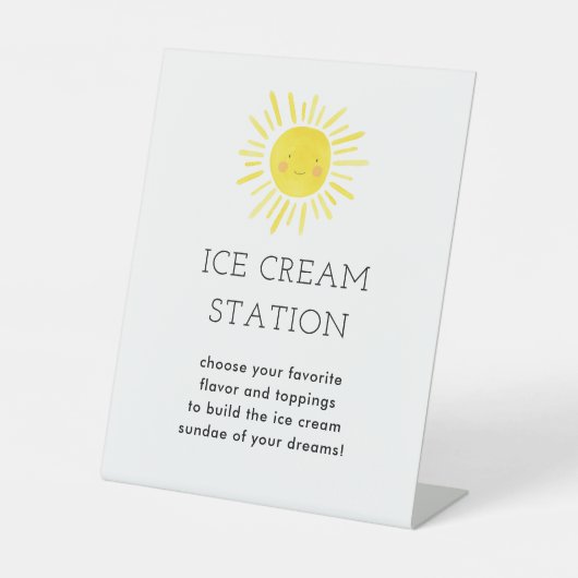 Ons Little Sunshine Birthday Ice Cream Station Reclamebord Met Voetstuk (Voorkant)