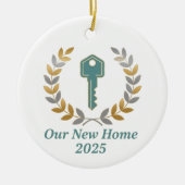 Ons nieuwe huis 2025 Key Wreath Ornament - persoon (Voorkant)
