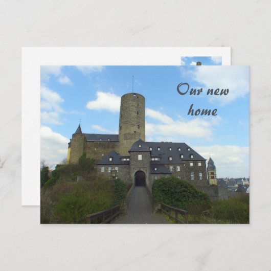 Ons nieuwe huis - We hebben kasteelkaarten verplaa Aankondigingskaart (Voorkant / Achterkant)