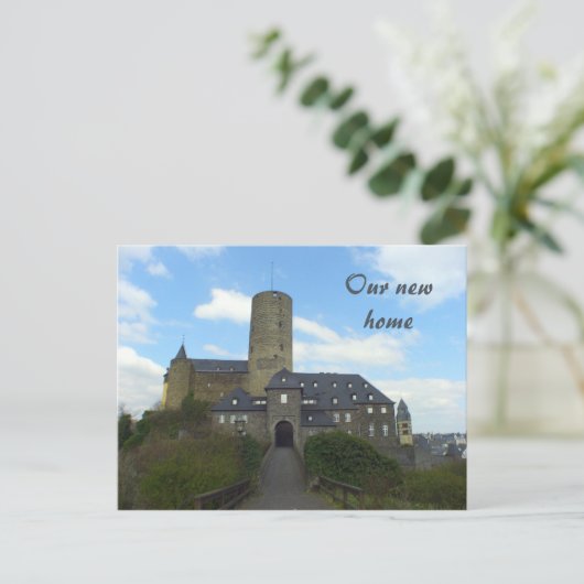 Ons nieuwe huis - We hebben kasteelkaarten verplaa Aankondigingskaart (Staand voorkant)