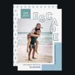 Ons reisgemak | Beach Modern Photo Kerstmis Feestdagenkaart<br><div class="desc">Was je eindelijk in staat om te reizen? Deel over uw avontuur met deze stijlvolle fotovakantiekaart! Het kenmerkt een moderne overzichtstekst bekleding, lezing, "ESCAPE, "samen met tekst sjablonen voor verpersoonlijking! Een kleurenschema van hemelsblauw, donkerblauw en blauwgroen groen geeft deze kerstfotokaarten een beachy blik, perfect voor tropische reizen (of om het...</div>