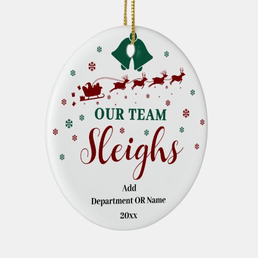 Ons Team Sleigh kerstcadeau voor medewerkers Keramisch Ornament (Rechts)