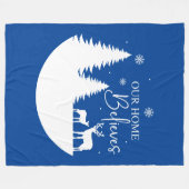 Ons thuis gelooft in de Winterscène Fleece Deken (Voorkant (Horizontaal))