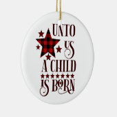 Ons wordt een kind geboren met kerstcadeautjes keramisch ornament (Rechts)