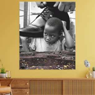 Onschuld en Dromen – Afrikaanse Jongen met Schoen Canvas Afdruk