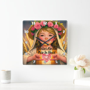 Onschuld gevangen: klein meisje teder vasthouden H Vierkante Klok