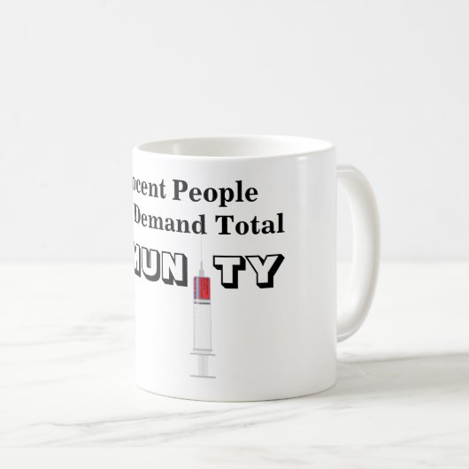 Onschuldige mensen eisen geen totale immuniteit koffiemok (Voorkant rechts)