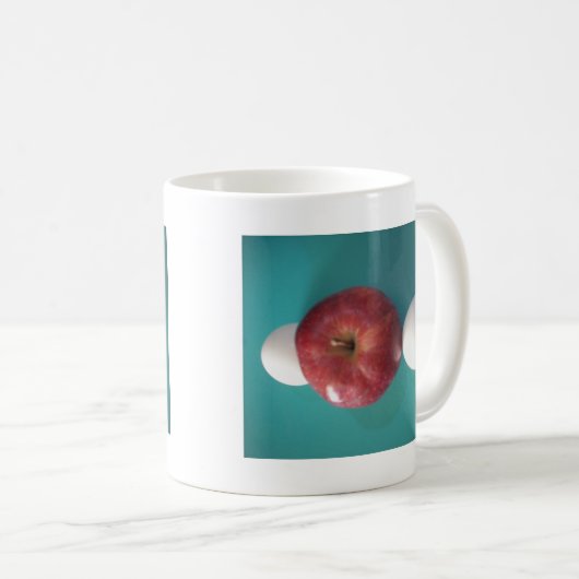 Ontbijtvrienden: Twee eieren $ Een Apple Stilleven Koffiemok (Voorkant rechts)