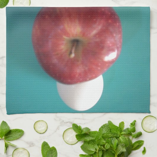 Ontbijtvrienden: Twee eieren $ Een Apple Stilleven Theedoek (Gevouwen)