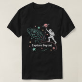 Ontdek Beyond Astronaut T-shirt Sticker. (Design voorkant)