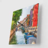 Ontdek de levendige charme van Burano Vierkante Klok (Hoek)