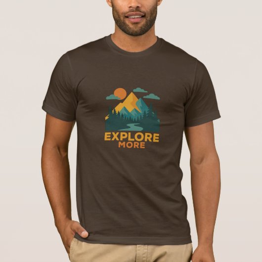 Ontdek meer – Retro Mountain & Forest Adventure T-shirt (Voorkant)