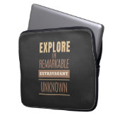 Ontdek opmerkelijke extravagante onbekende quote laptop sleeve (Voorkant Links)