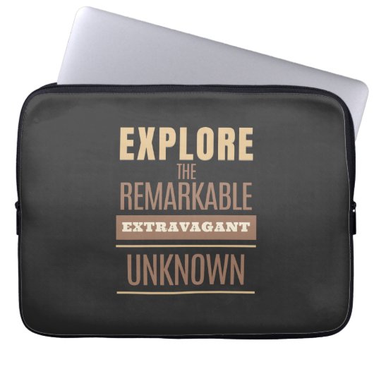 Ontdek opmerkelijke extravagante onbekende quote laptop sleeve (Voorkant)