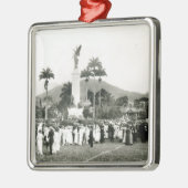 Ontdekking van oorlogsmonument metalen ornament (Links)