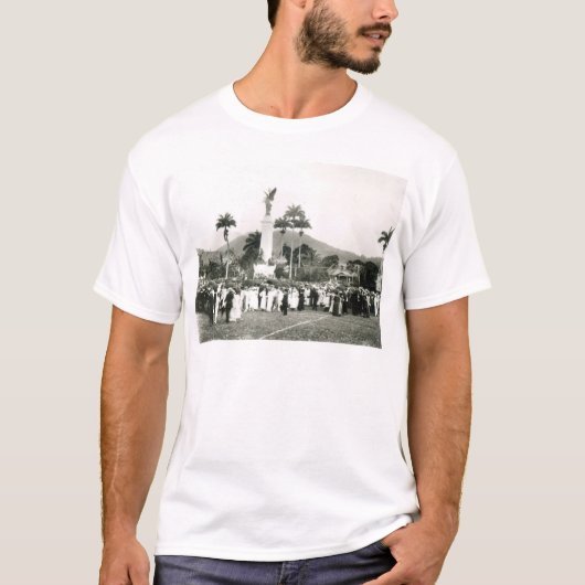 Ontdekking van oorlogsmonument t-shirt (Voorkant)