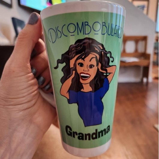 Ontdooid Grama verwarde bruine grijze haar Latte Mok