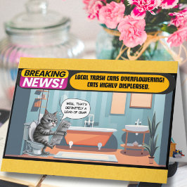 Ontevreden kat zittend op toilet krijgen snel goed kaart