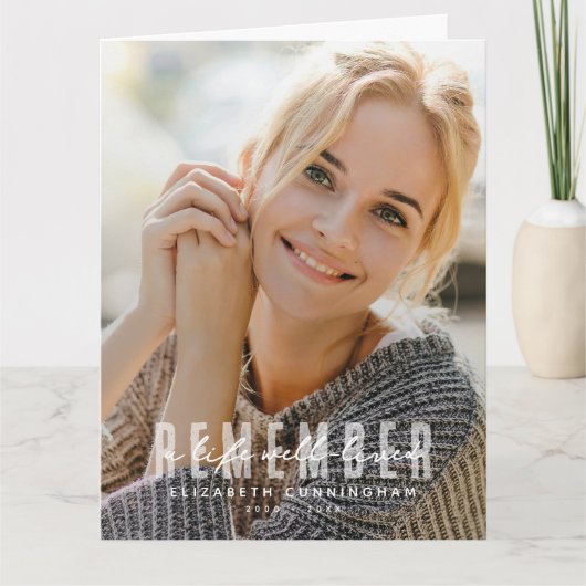 Onthoud Memorial Modern Eenvoudige Elegante foto Bedankkaart (Voorkant)