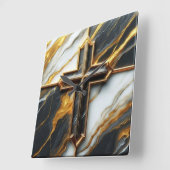 Onthulde zwart-wit marmeren kruis met goud vierkante klok (Hoek)