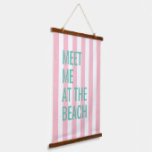 Ontmoet me op het strand Pink Cabana Stripe Hangend Wandkleed (Gebogen)