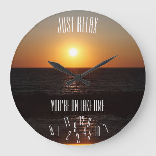 Ontspan je gewoon op Lake Time Lazy Numbers - Grote Klok