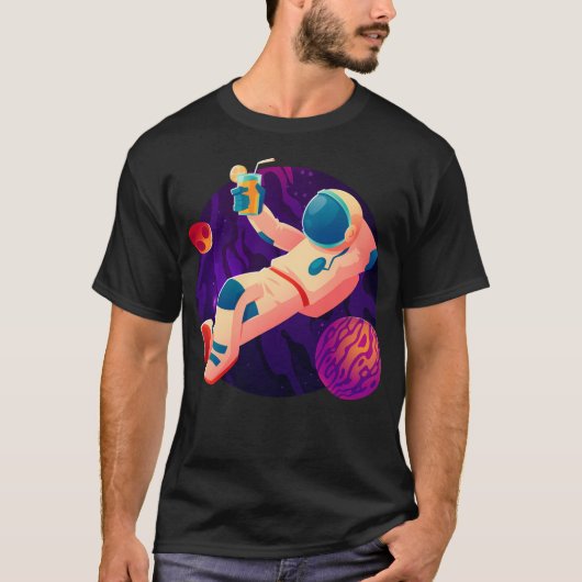 Ontspannen astronaut met cocktail (Space Synthwave T-shirt (Voorkant)