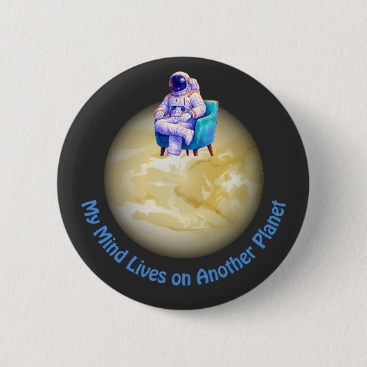 Ontspannen astronaut zittend op planeet ronde button 5,7 cm (Voorkant)