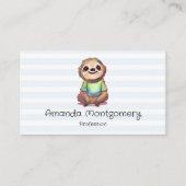 Ontspannen lachende luiaard zitten met gekruiste b visitekaartje (Voorkant)