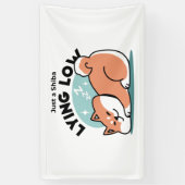 Ontspannen Shiba Inu Art: gewoon een Shiba die laa Spandoek (Verticaal)