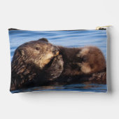 Ontspannen zeeotterjong en moeder etui (Achterkant)