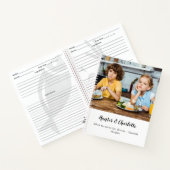 Ontvangt kinderen foto's van voedselmaaltijd notitieboek (Binnen)