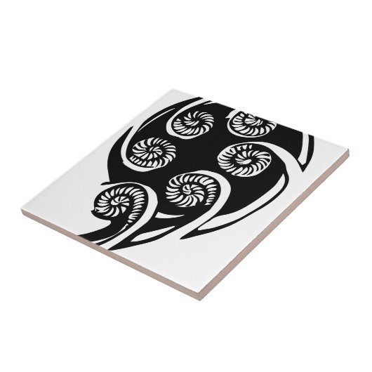 ontwerp aotearoa koru tegeltje (Zijkant)