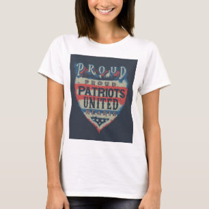 Ontwerp een T-shirt met de slogan "Proud Patriots