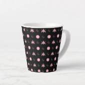Ontwerp elegant zwart-roze patroonpatroon latte mok (Rechterhoek)