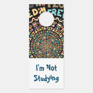 Ontwerp met gekleurde letters deurhanger